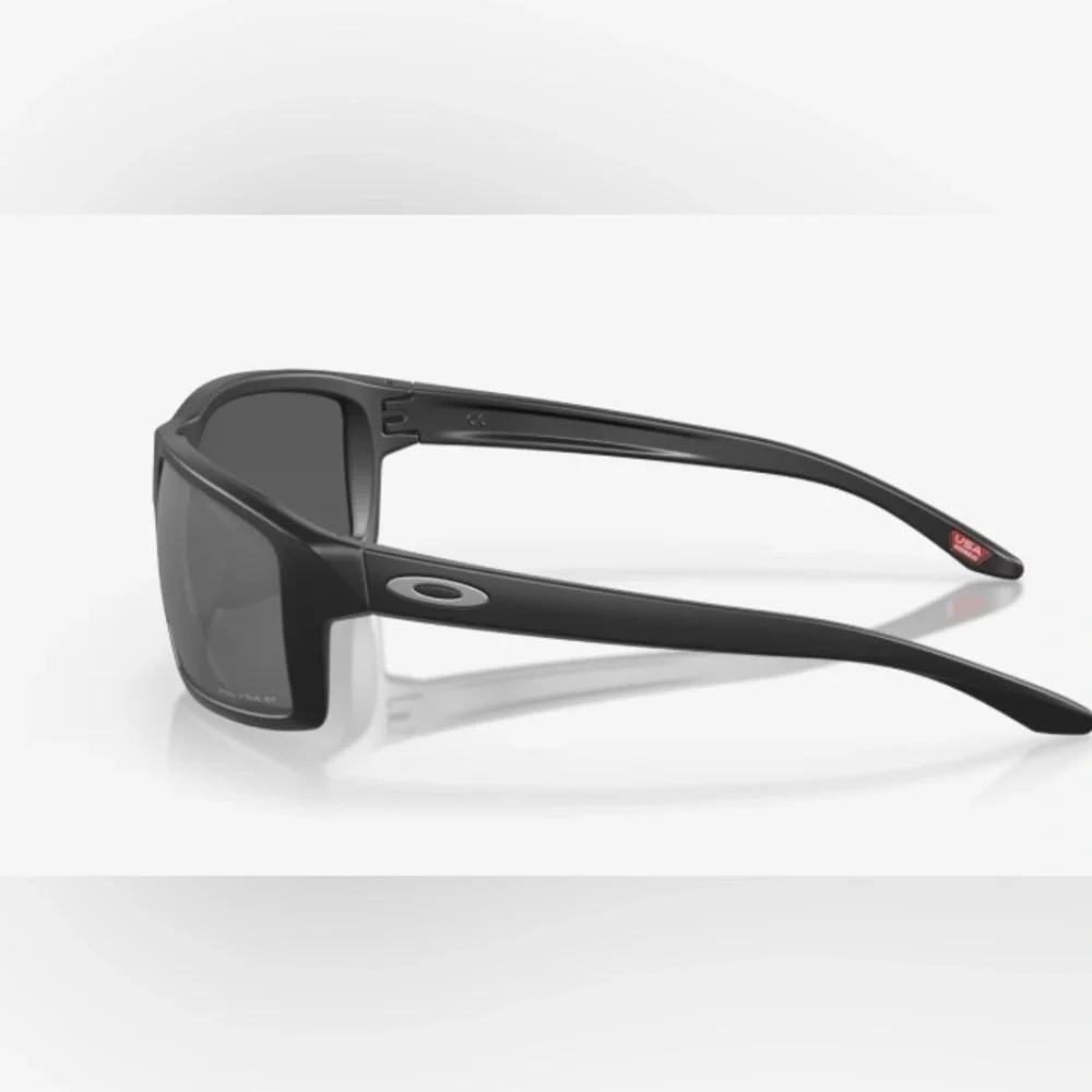 NWOT - Authentic - Oakley Gibston Polarized Sunglasses - Black Frames